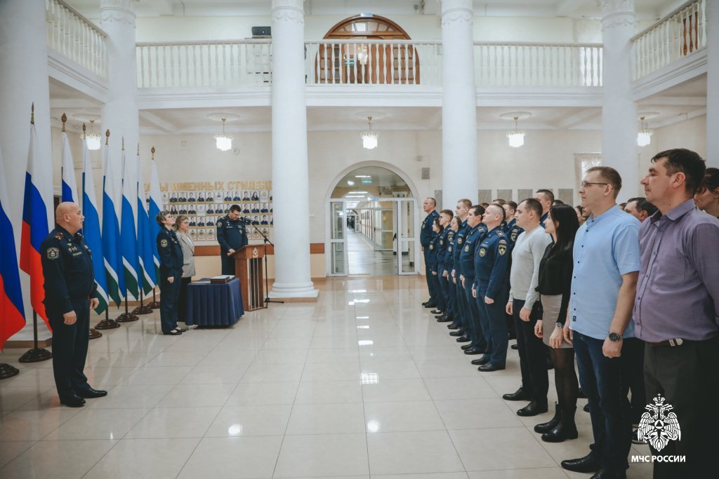 Выпуск слушателей по программе профессиональной переподготовки по специальности «Пожарная безопасность» Выпуск слушателей по программе профессиональной переподготовки по специальности «Пожарная безопасность»