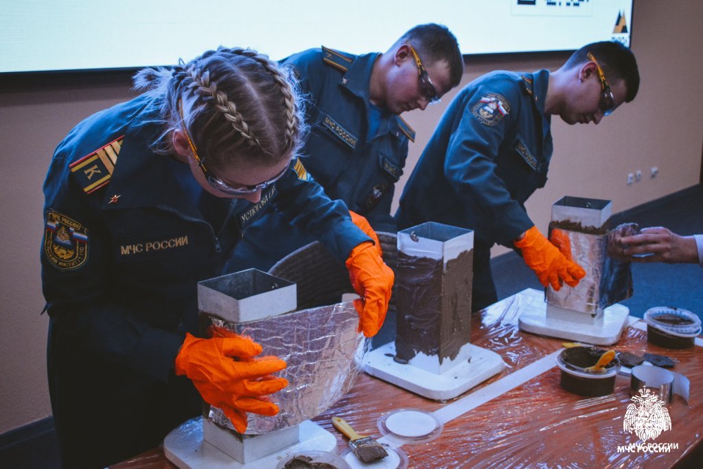 IV Всероссийская научно-практическая конференция «Актуальные проблемы обеспечения пожарной безопасности зданий и сооружений» IV Всероссийская научно-практическая конференция «Актуальные проблемы обеспечения пожарной безопасности зданий и сооружений»