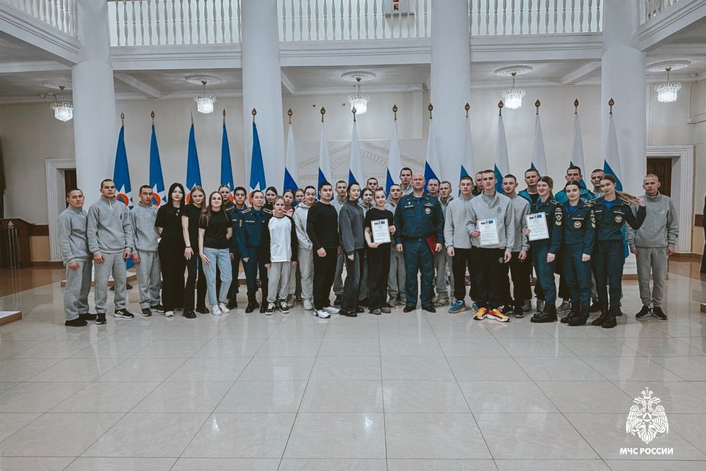 Искусство спасать – в Уральском институте МЧС подвели итоги соревнований «Человеческий фактор» Искусство спасать – в Уральском институте МЧС подвели итоги соревнований «Человеческий фактор»