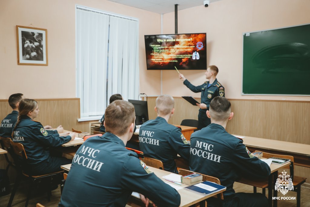 В Уральском институте прошел конкурс презентаций на английском языке В Уральском институте прошел конкурс презентаций на английском языке