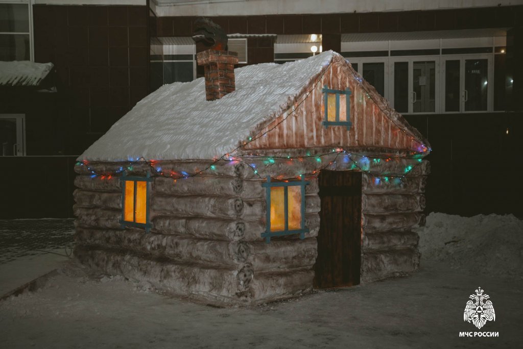 Снежная мастерская курсантов: От идеи до воплощения в скульптуре Снежная мастерская курсантов: От идеи до воплощения в скульптуре