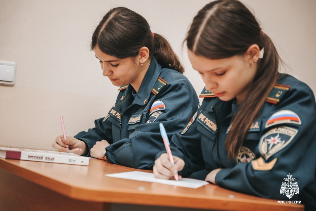 516 обучающихся приняли участие в написании сочинений «РусФест» 516 обучающихся приняли участие в написании сочинений «РусФест»