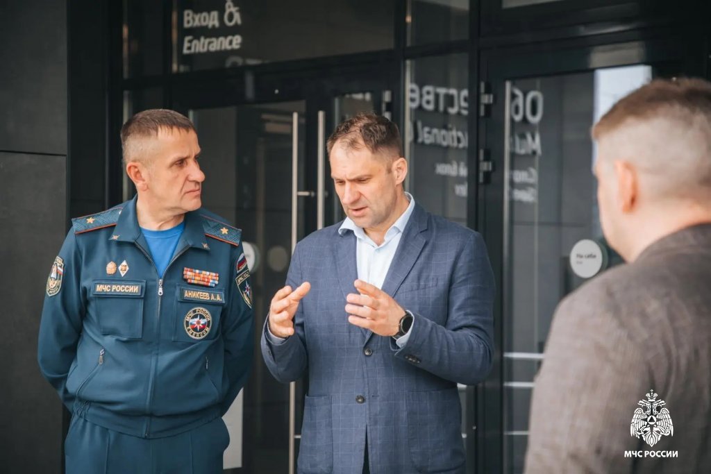 Начальник Уральского института ГПС МЧС России посетил с рабочей поездкой кампус УрФУ Начальник Уральского института ГПС МЧС России посетил с рабочей поездкой кампус УрФУ