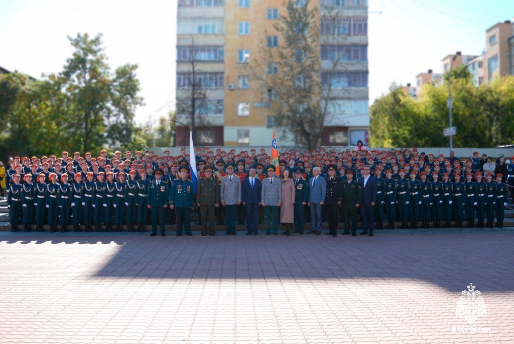 В Уральском институте ГПС МЧС России состоялась торжественная церемония принятия присяги курсантами первого курса В Уральском институте ГПС МЧС России состоялась торжественная церемония принятия присяги курсантами первого курса
