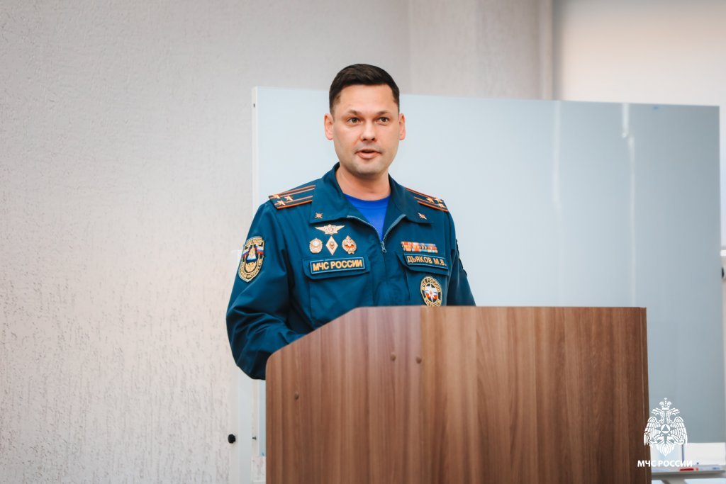 В институте обсудили современные подходы к пожаротушению и аварийно-спасательным работам В институте обсудили современные подходы к пожаротушению и аварийно-спасательным работам