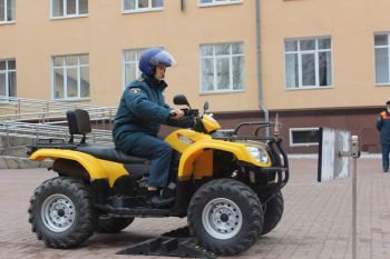 На территории института прошла демонстрация внедорожной мототранспортной техники