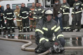 В Уральском институте ГПС МЧС России прошли соревнования по пожарно-спасательному спорту среди личного состава факультетов