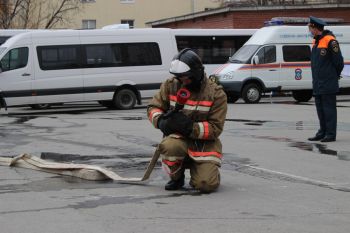 В Уральском институте ГПС МЧС России прошли соревнования по пожарно-спасательному спорту среди личного состава факультетов