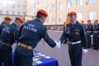 В институте состоялось награждение участников Парада Победы