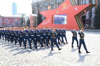 Уральский институт ГПС МЧС России стал участником военного Парада Победы