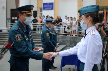 Выпускники 2021 года заложили памятные плиты и получили лейтенантские погоны 