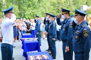 Выпускники 2021 года заложили памятные плиты и получили лейтенантские погоны 