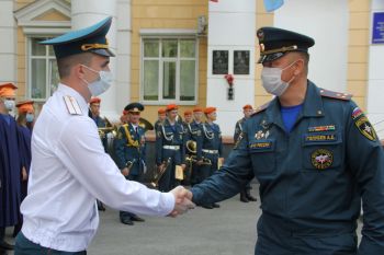 Выпускники 2021 года заложили памятные плиты и получили лейтенантские погоны 