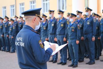 Выпускники 2021 года заложили памятные плиты и получили лейтенантские погоны 