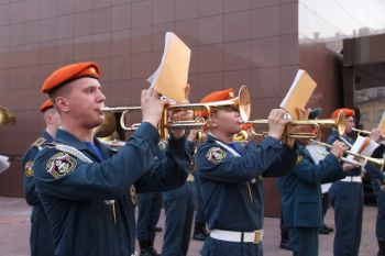 Выпускники 2021 года заложили памятные плиты и получили лейтенантские погоны 