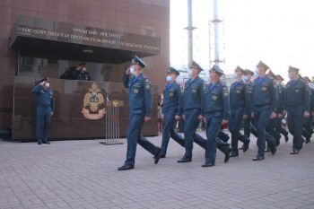 Выпускники 2021 года заложили памятные плиты и получили лейтенантские погоны 