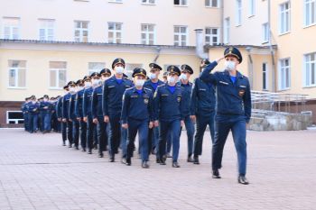 Выпускники 2021 года заложили памятные плиты и получили лейтенантские погоны 