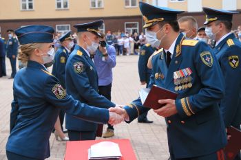 В институте состоялся 85-ый выпуск молодых специалистов