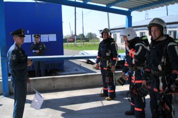 На базе учебно-спортивного центра прошёл смотр-конкурс на звание «Лучшее звено ГДЗС»