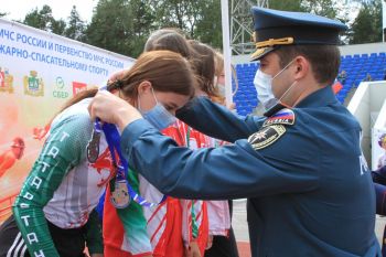 В Екатеринбурге завершился Чемпионат МЧС России по пожарно-спасательному спорту