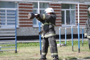 Первокурсники успешно преодолели испытания на право ношения оранжевого берета