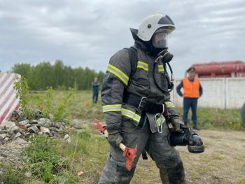 В посёлке Новогорный проходит конкурс на звание  «Лучшее звено газодымозащитной службы»