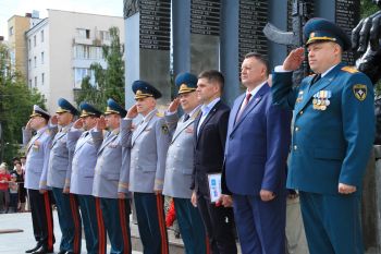 В Екатеринбурге «Брошены вверх монеты!»