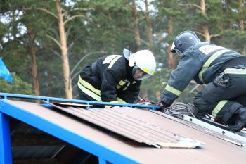 На территории загородной учебной базы института прошли тактико-специальные учения