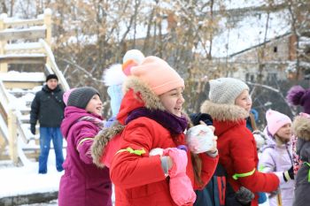 Молодёжная организация вуза провела спортивно-развлекательное мероприятие для детей