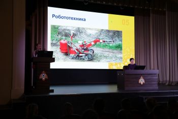 В институте прошла встреча с представителями школы программирования и робототехники