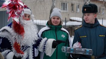 В институте прошла акция «Ёлка желаний»