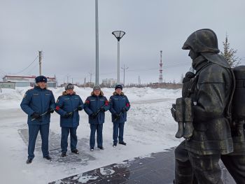 Научно исследовательская группа Уральского института ГПС МЧС России прибыла в г.Новый Уренгой