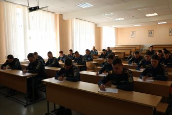 В институте прошла викторина на знание истории учебного заведения