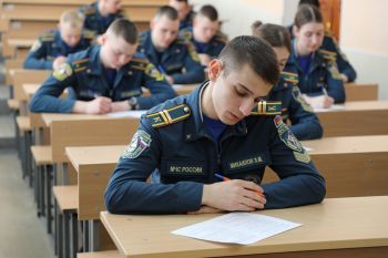 В институте прошла викторина на знание истории учебного заведения