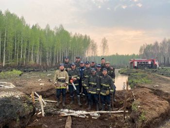 Нештатное аэромобильное подразделение вуза продолжает работу по тушению ландшафтных и лесных пожаров в Свердловской области