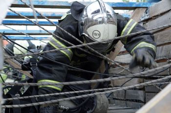 В Екатеринбурге прошел конкурс на звание «Лучшее звено газодымозащитной службы Свердловской области» 