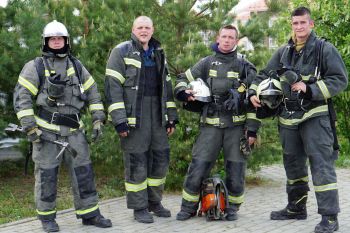 В Екатеринбурге прошел конкурс на звание «Лучшее звено газодымозащитной службы Свердловской области» 