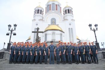 Визит личного состава к мощам Георгия Победоносца