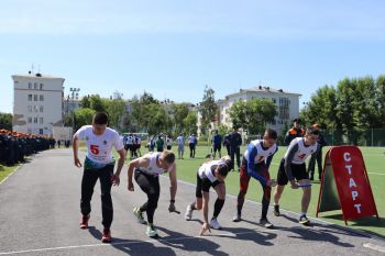 В праздничный день в вузе прошли соревнования по лёгкой атлетике