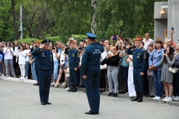 В образовательной организации состоялась традиционная вечерняя поверка выпускников