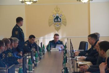 Круглый стол под председательством заместителя Министра МЧС России генерал-полковника П.Ф. Барышева