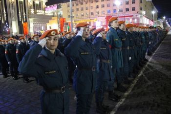 По окончанию репетиции парада личный состав парадных расчетов института был по достоинству оценен