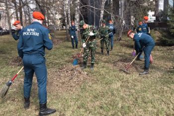 Участие Уральского института ГПС МЧС России в субботнике 