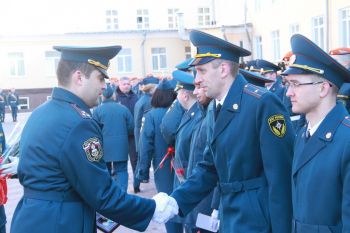 Торжественное построение в честь празднования 370-й годовщины со дня образования пожарной охраны России