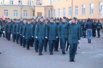 Торжественное построение в честь празднования 370-й годовщины со дня образования пожарной охраны России