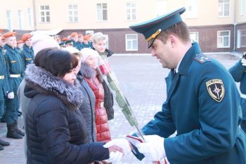 Торжественное построение в честь празднования 370-й годовщины со дня образования пожарной охраны России