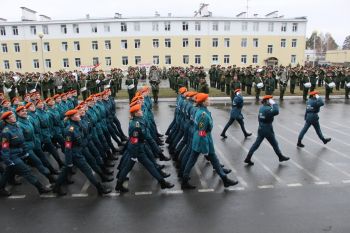 Участие Уральского института ГПС МЧС России в полномасштабной репетиции парада 