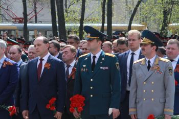 Приняли участие в церемонии возложения цветов к памятнику легендарному полководцу Георгию Жукову