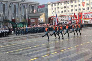 В рядах праздничного военного парада в честь 74-й годовщины Великой Победы