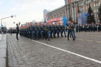 В рядах праздничного военного парада в честь 74-й годовщины Великой Победы